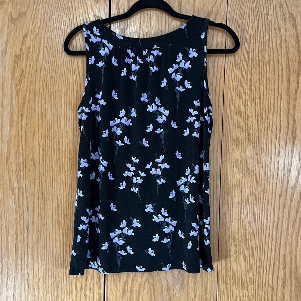 Flower Tank Top - Picture 2 of 6